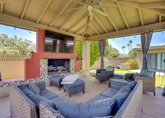 Dom wakacyjny Luxe Pv Estate W/ Private Pool & Sports Court!