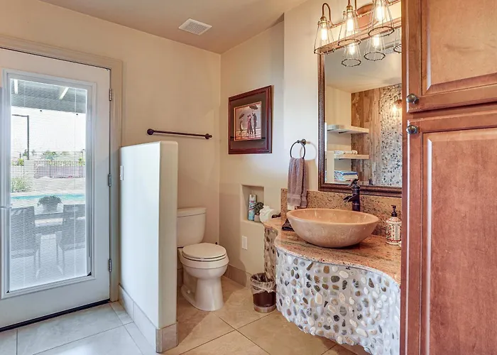 Dom wakacyjny Luxe Pv Estate W/ Private Pool & Sports Court! *