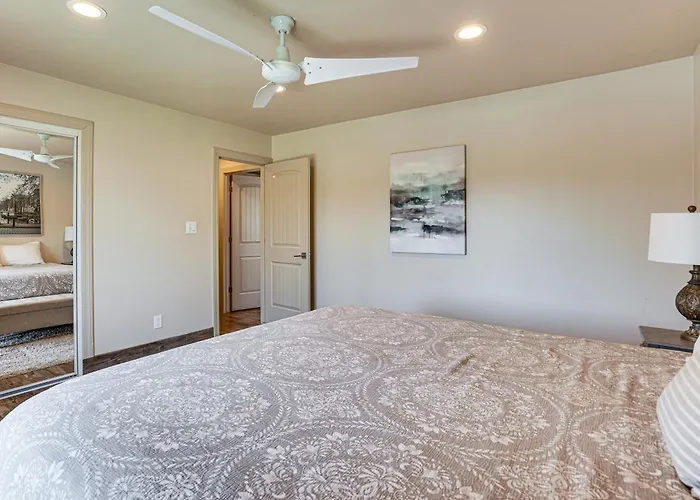 Luxe Pv Estate W/ Private Pool & Sports Court!