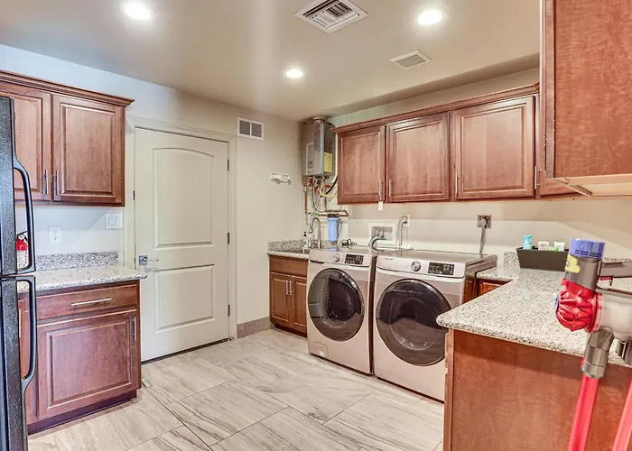 Luxe Pv Estate W/ Private Pool & Sports Court! *