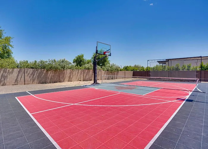 Dom wakacyjny Luxe Pv Estate W/ Private Pool & Sports Court!