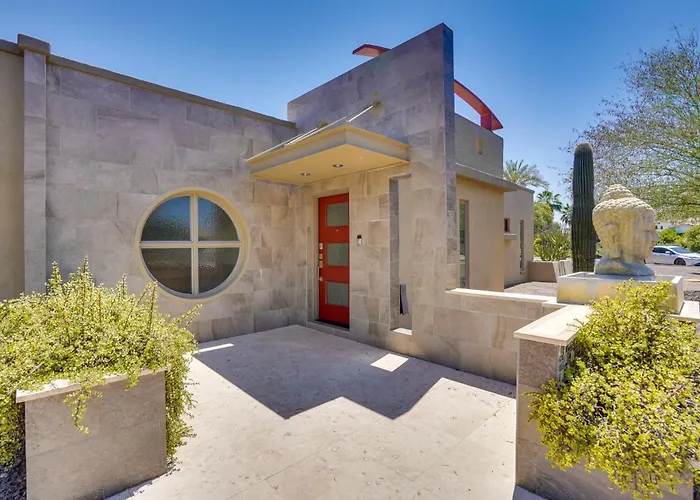 Dom wakacyjny Luxe Pv Estate W/ Private Pool & Sports Court! Scottsdale
